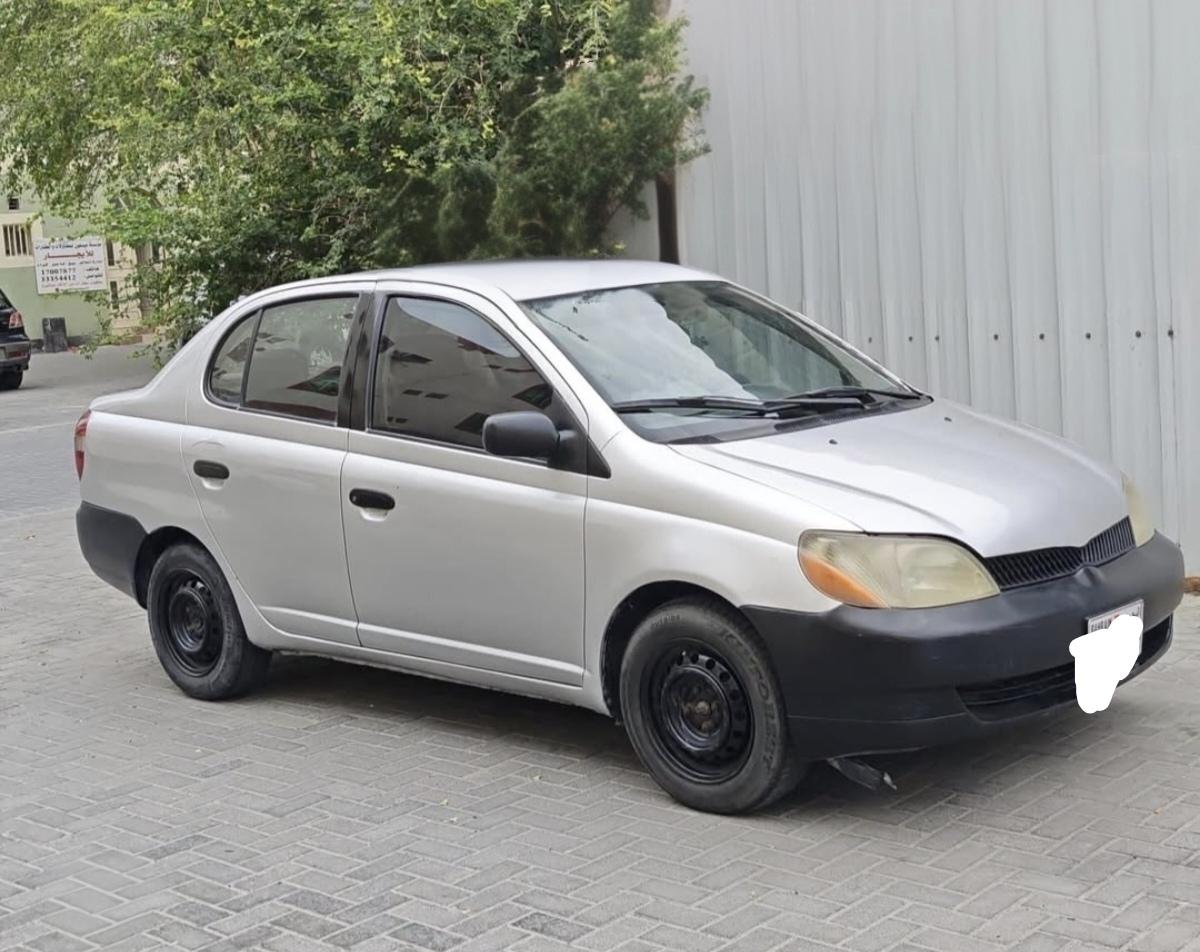 Toyota ايكو 2001